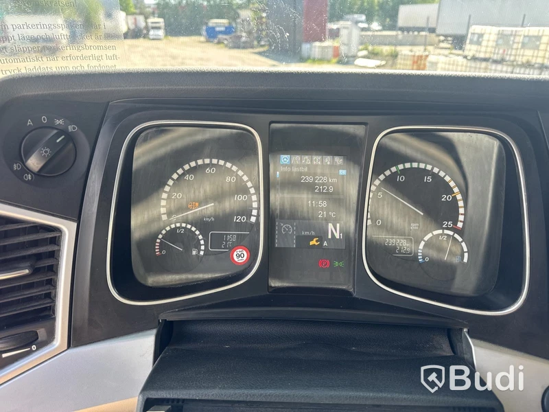 Slagbil Mercedes-Benz Actros -2019 |