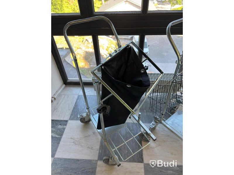 2 Cleaning Trolleys