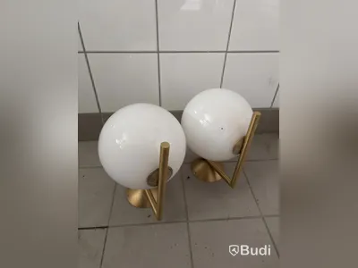 2 Wall Lamps