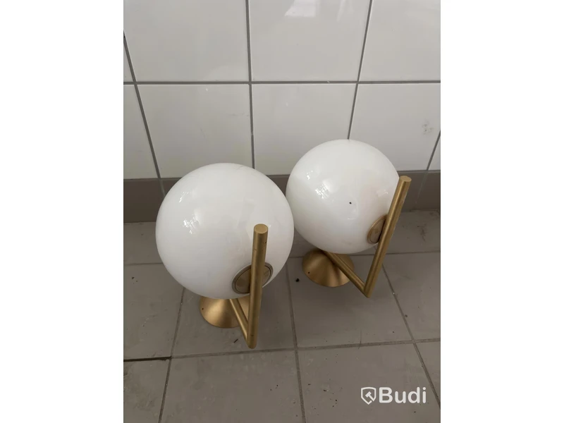 2 Wall Lamps