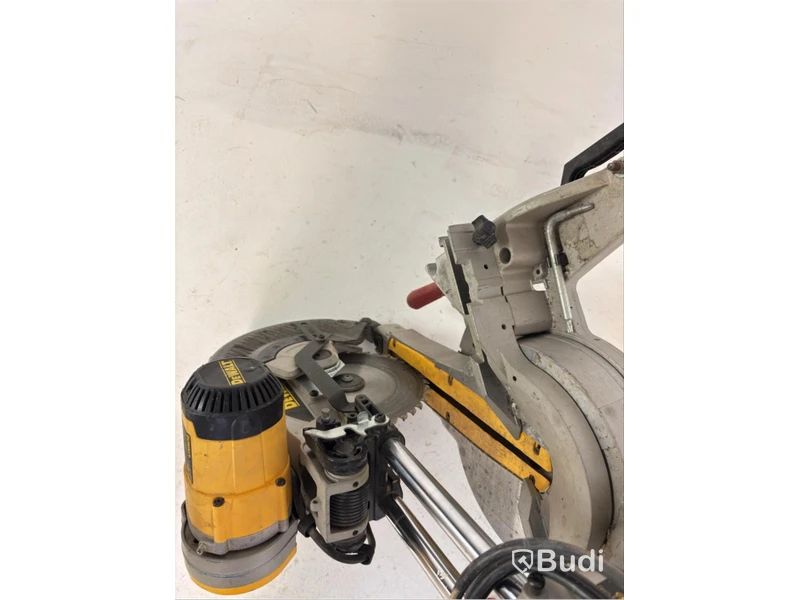 Kap- och gersåg DeWalt, DW717XPS