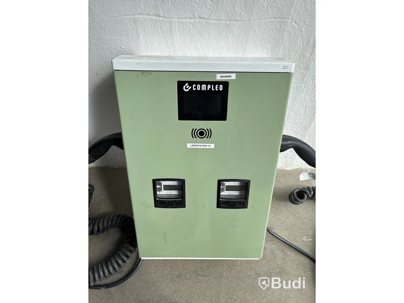 Wallbox Compleo Advanced Compact WM HC2, incl. distribution box with RCD and fuses.