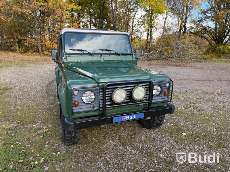 Land Rover DEFENDER 90 C - 300 Tdi