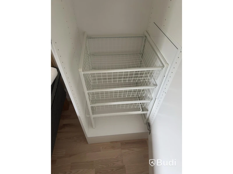 Inventarier till fullt möblerad trerummare - se alla bilder för komplett innehåll