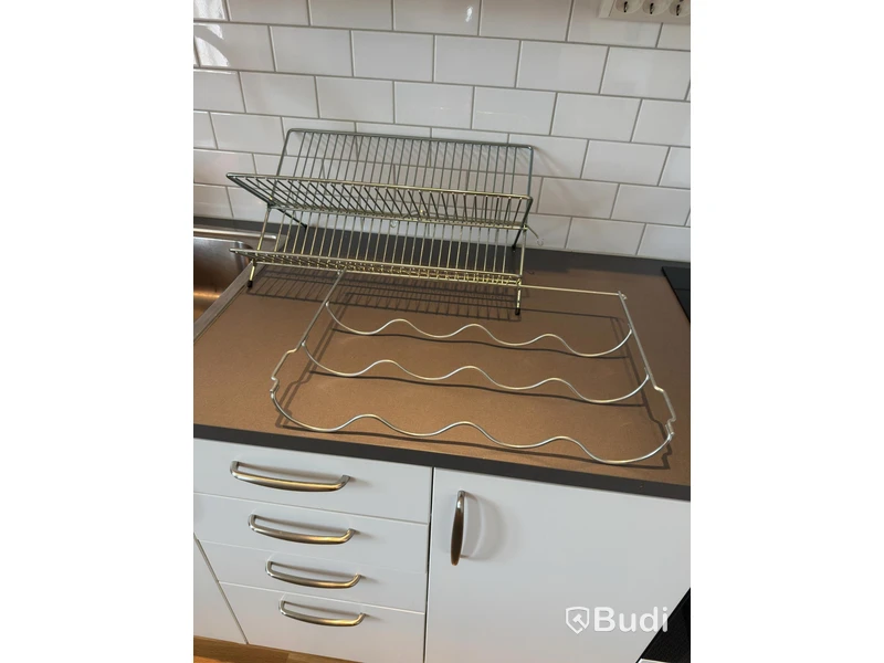 Inventarier till fullt möblerad trerummare - se alla bilder för komplett innehåll