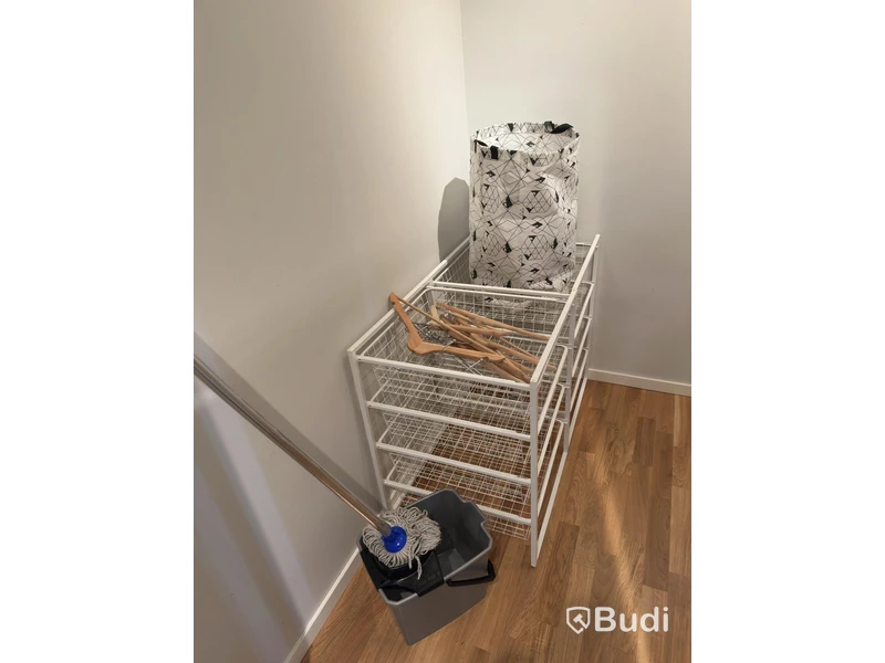 Inventarier till fullt möblerad trerummare - se alla bilder för komplett innehåll