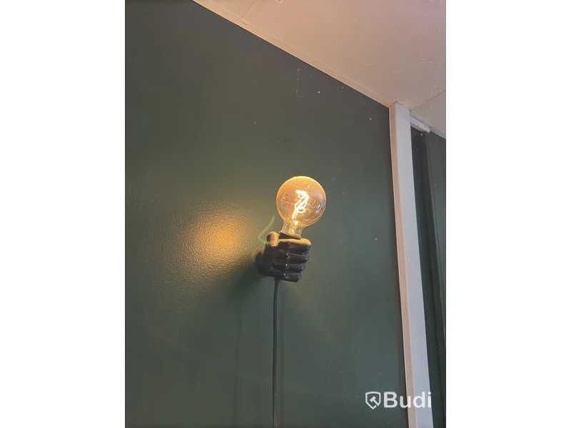 Vägglampa