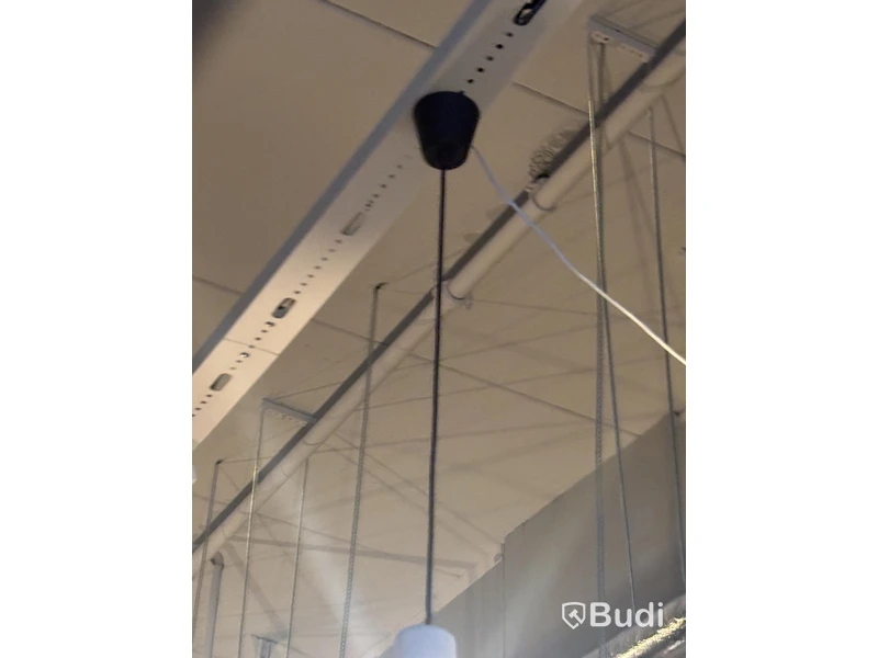 8 Ceiling Lights