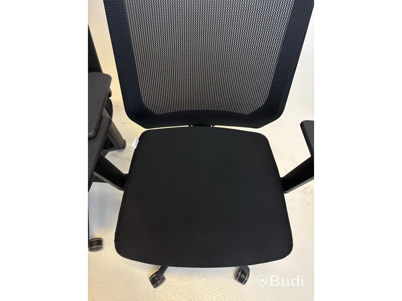 5 Lotus Furniture Office Chairs
