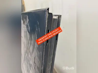 Daloc metal door