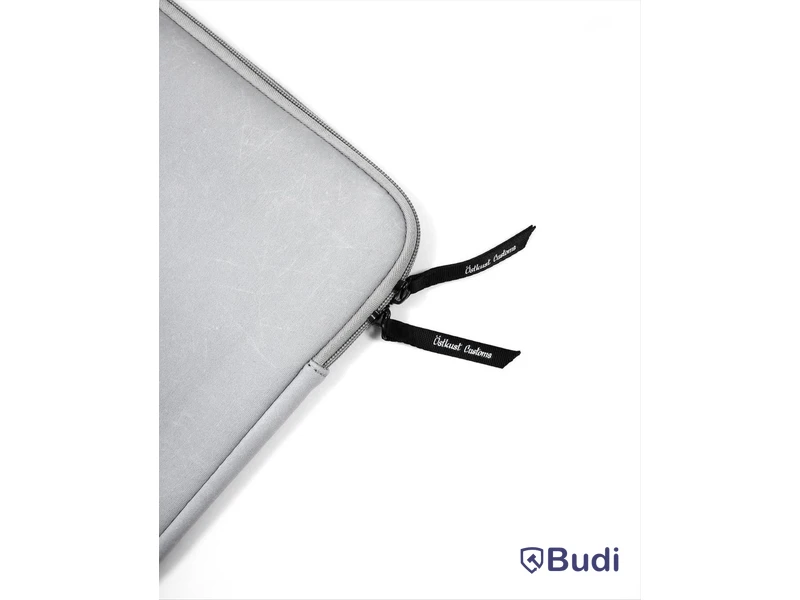 Parti med 10 st laptopfordral från Östkust Customs