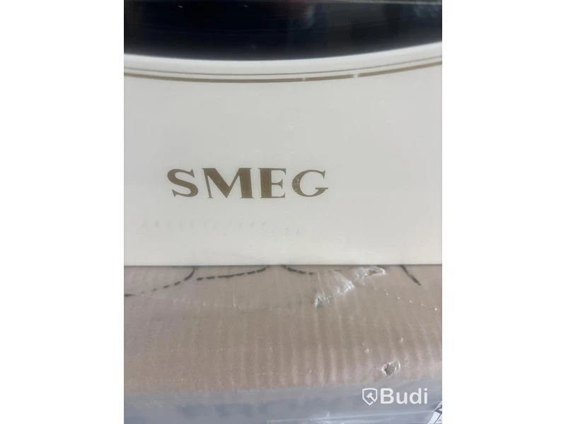 Termoventilerad ugn Smeg 60 cm Creme SFP805PO
