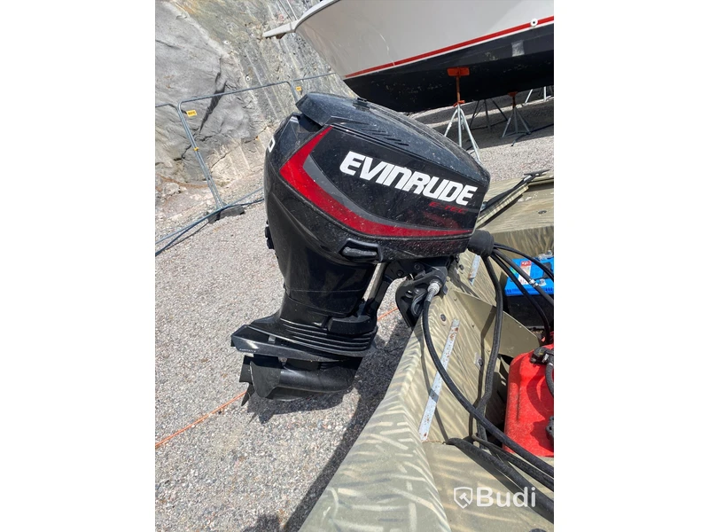 Tracker Grizzly 1754 Motorboat with Evinrude 50