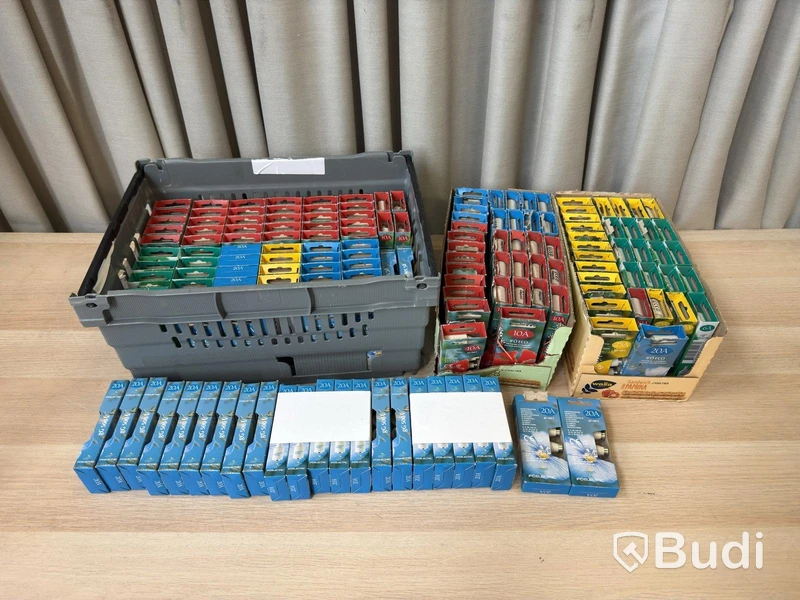 Lot of fuses / screw-in fuses | 6, 10, 20 & 25A