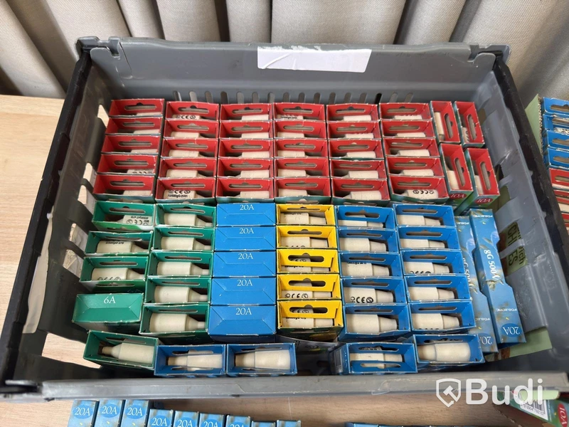 Lot of fuses / screw-in fuses | 6, 10, 20 & 25A