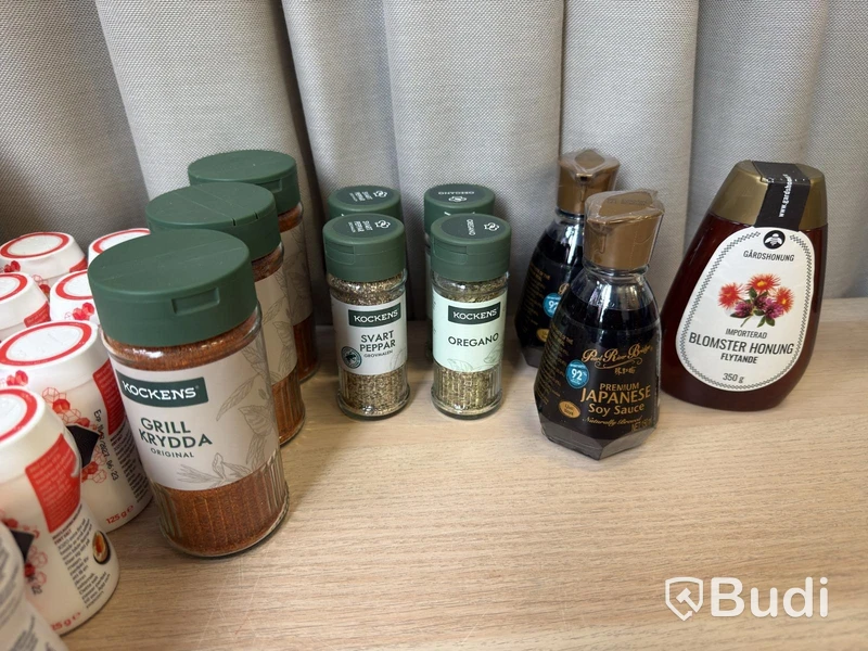 Jam, spices, mayonnaise, etc.