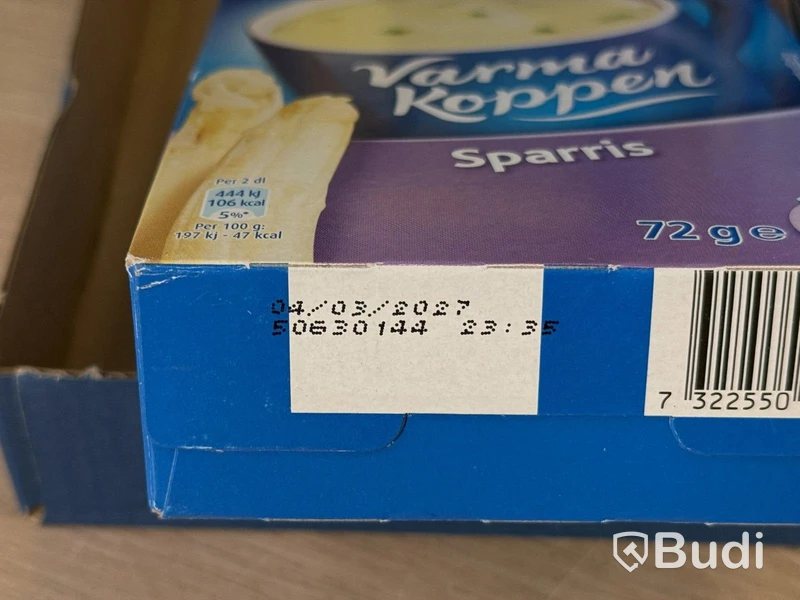 Sauces, Varma Koppen, paper towels, crackers & cat treats