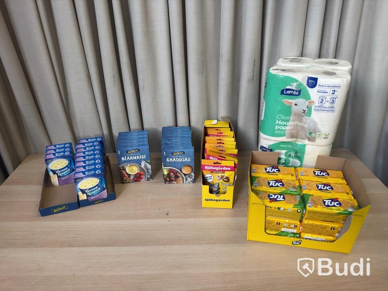 Sauces, Varma Koppen, paper towels, crackers & cat treats