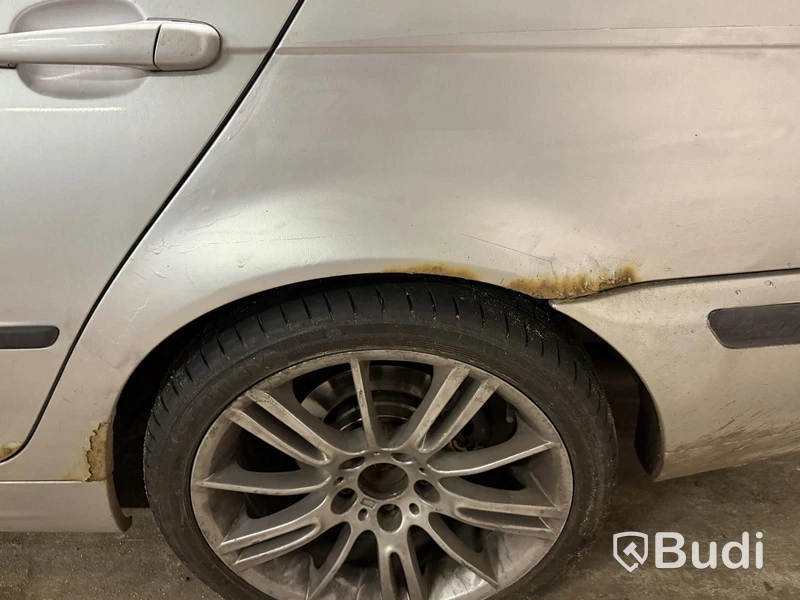 BMW 320 TOURING MJ00 -2000 | Reparations / reservdelsobjekt