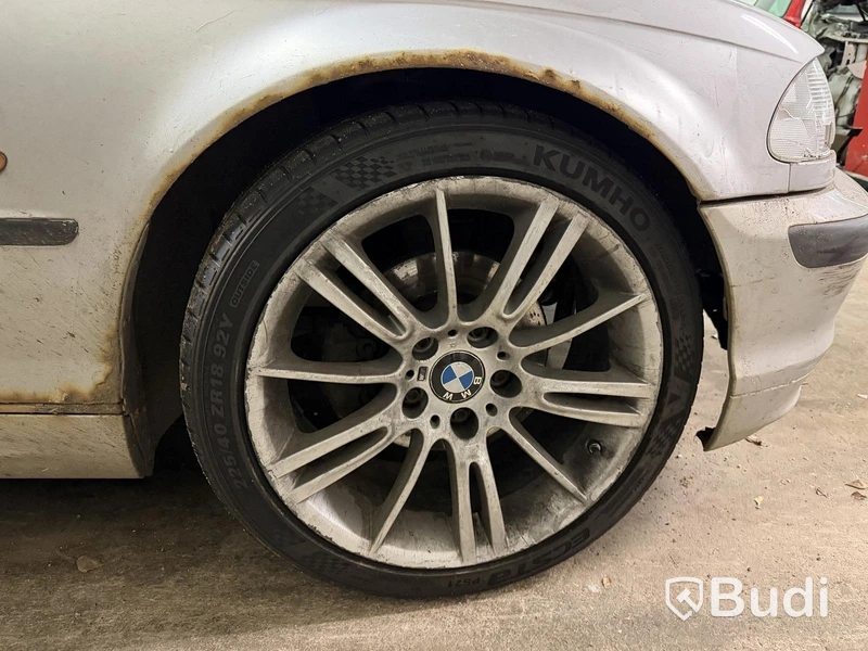 BMW 320 TOURING MJ00 -2000 | Reparations / reservdelsobjekt