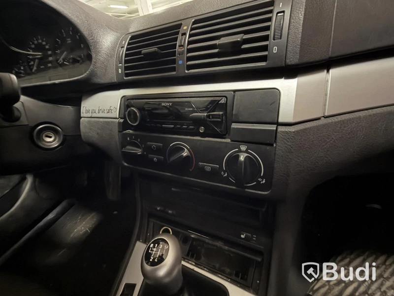 BMW 320 TOURING MJ00 -2000 | Reparations / reservdelsobjekt