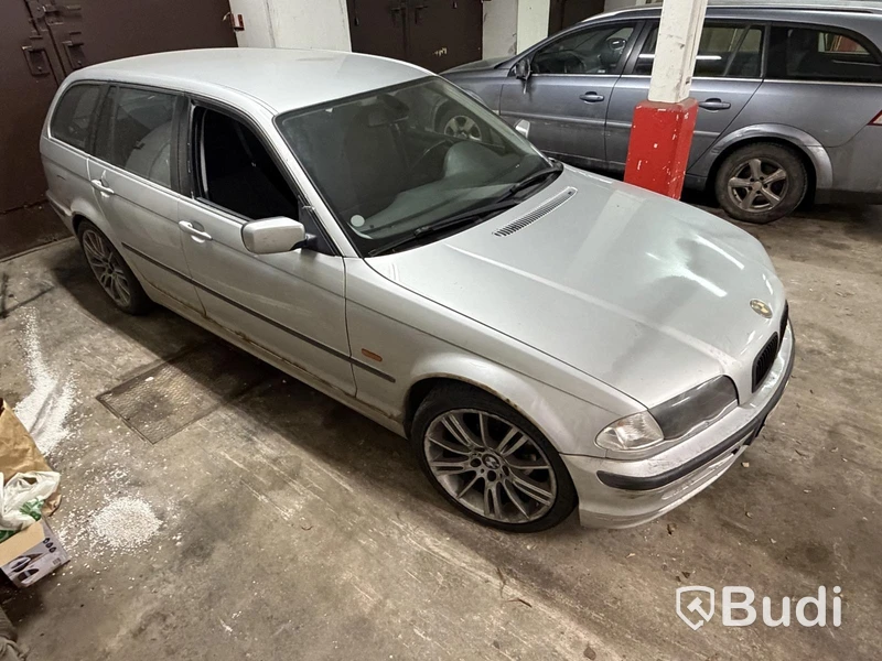 BMW 320 TOURING MJ00 -2000 | Reparations / reservdelsobjekt