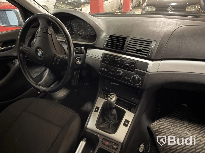 BMW 320 TOURING MJ00 -2000 | Reparations / reservdelsobjekt