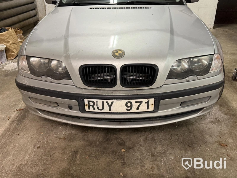 BMW 320 TOURING MJ00 -2000 | Reparations / reservdelsobjekt