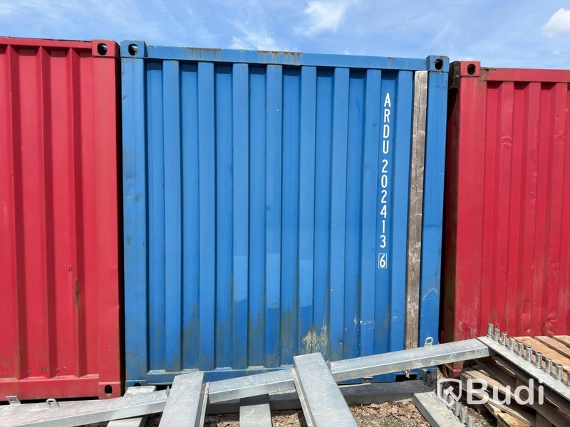 20-foot insulated container with contents
