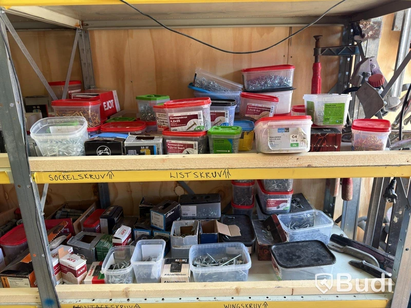 20-foot insulated container with contents
