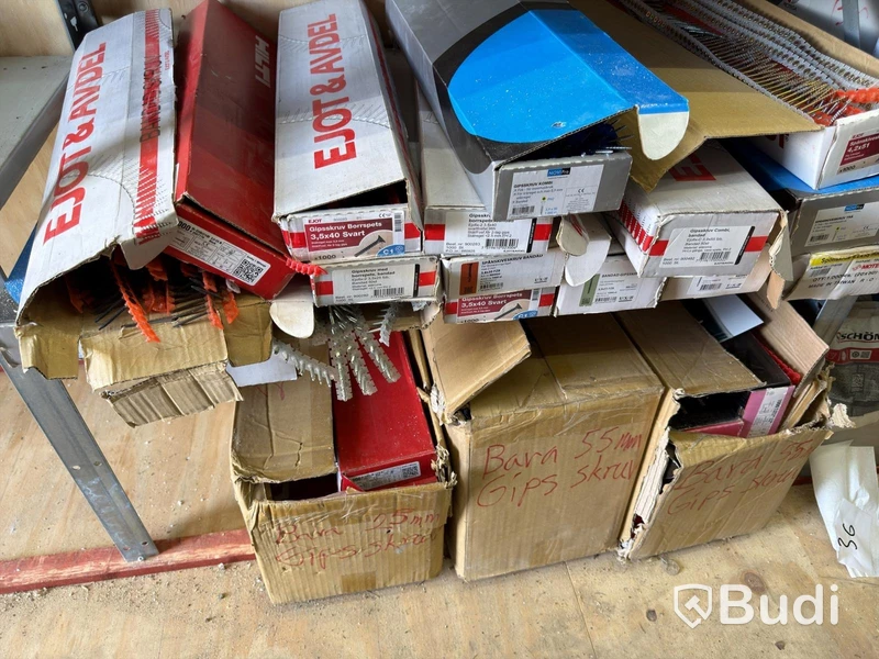 20-foot insulated container with contents