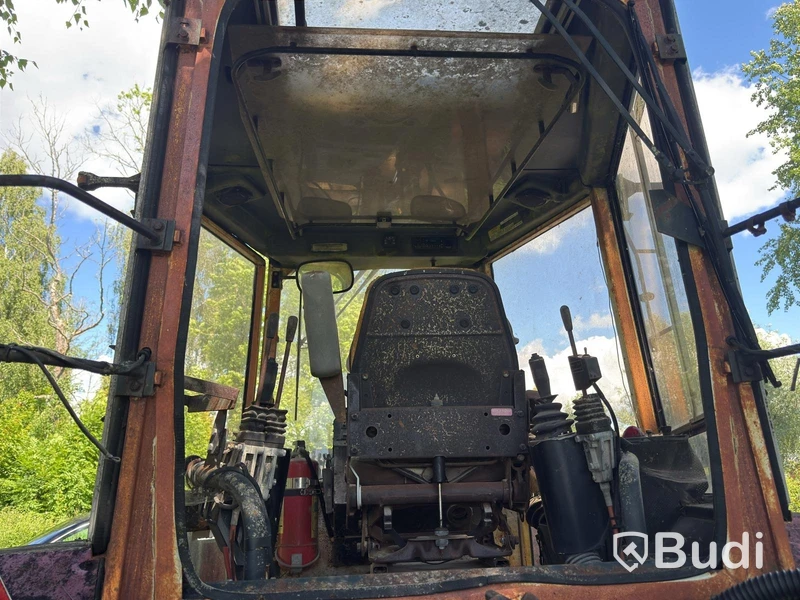 Traktorgrävare Huddig 960 | Reparationsobjekt