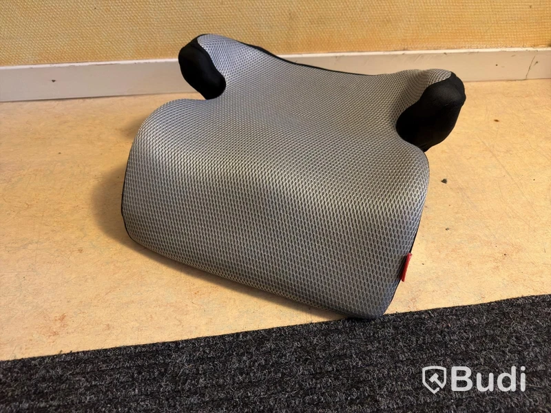 Beemoo infant car seat and booster seat