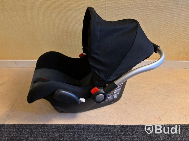 Beemoo infant car seat and booster seat