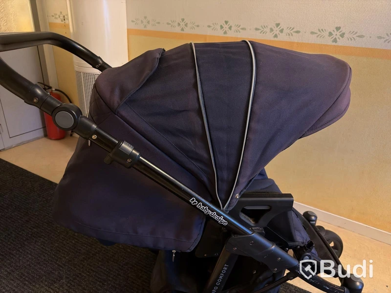 Barnvagn Baby Design Lupo Comfort, mörkblå