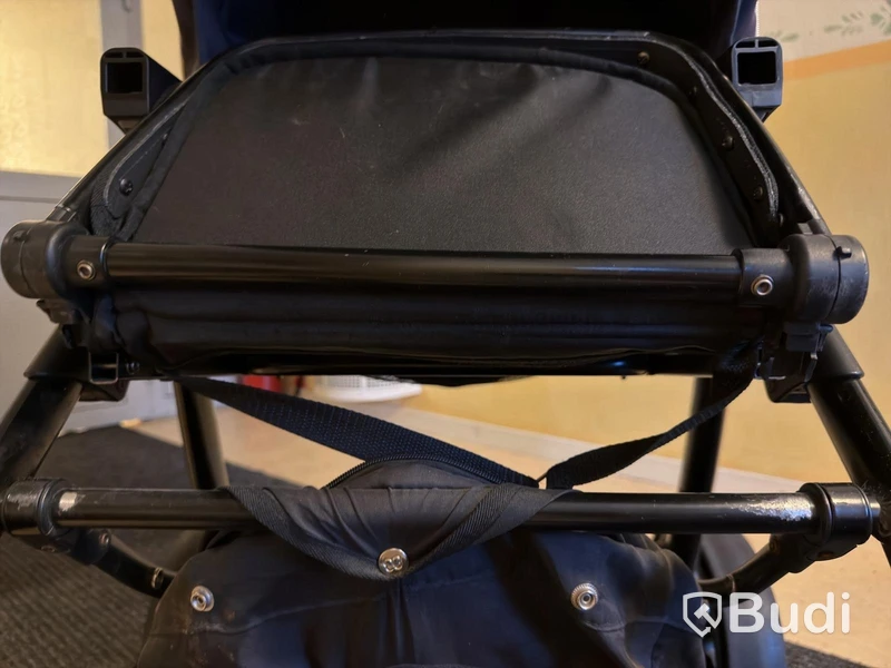 Barnvagn Baby Design Lupo Comfort, mörkblå