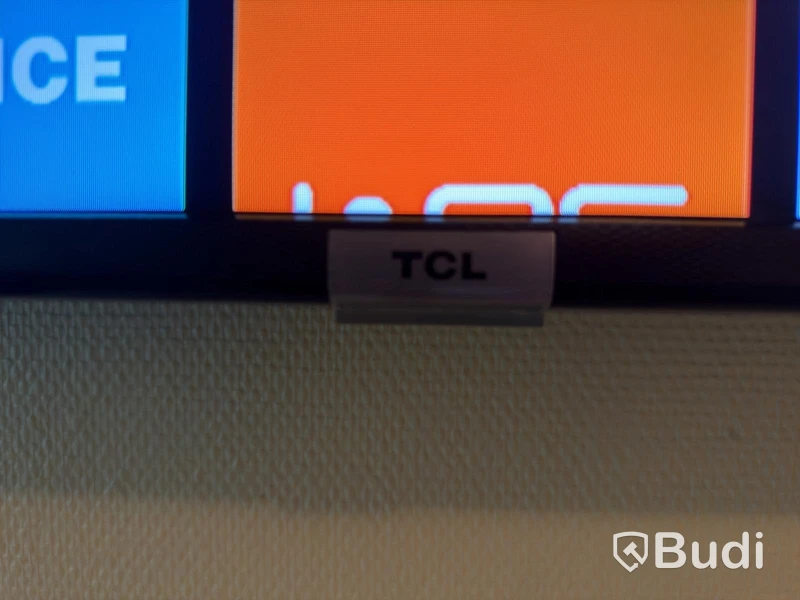 TCL 40ES565 TV, 40 inches