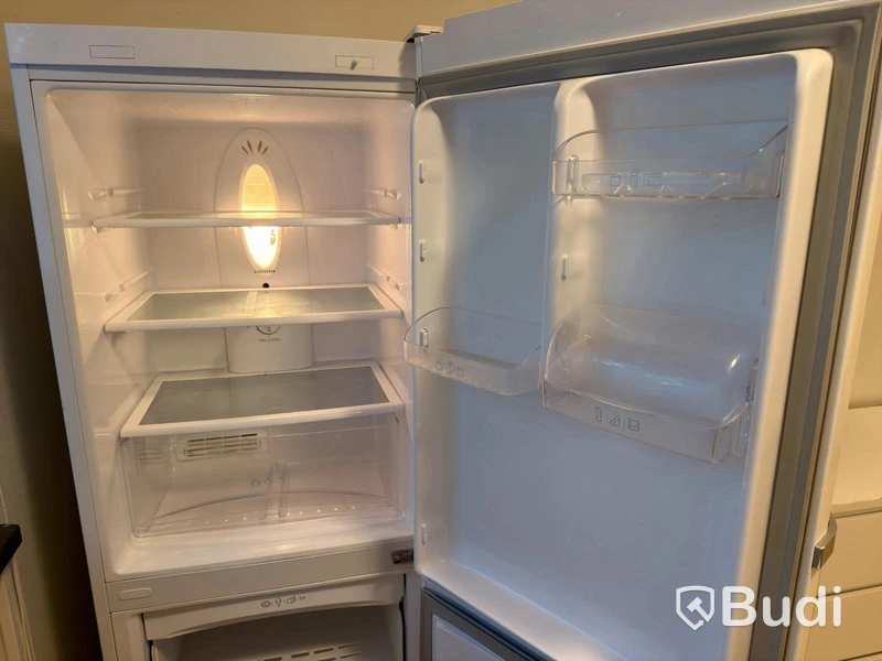 LG fridge freezer, No Frost