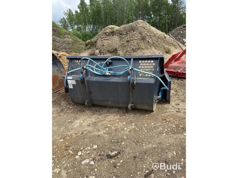 Klaffskopa, SE Equipment 3.7 m3. B=2 600 mm. Volym 3 700 l. -2023