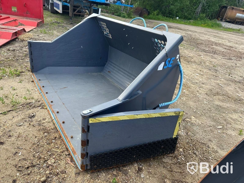 Klaffskopa, SE Equipment 3.7 m3. B=2 600 mm. Volym 3 700 l. -2023