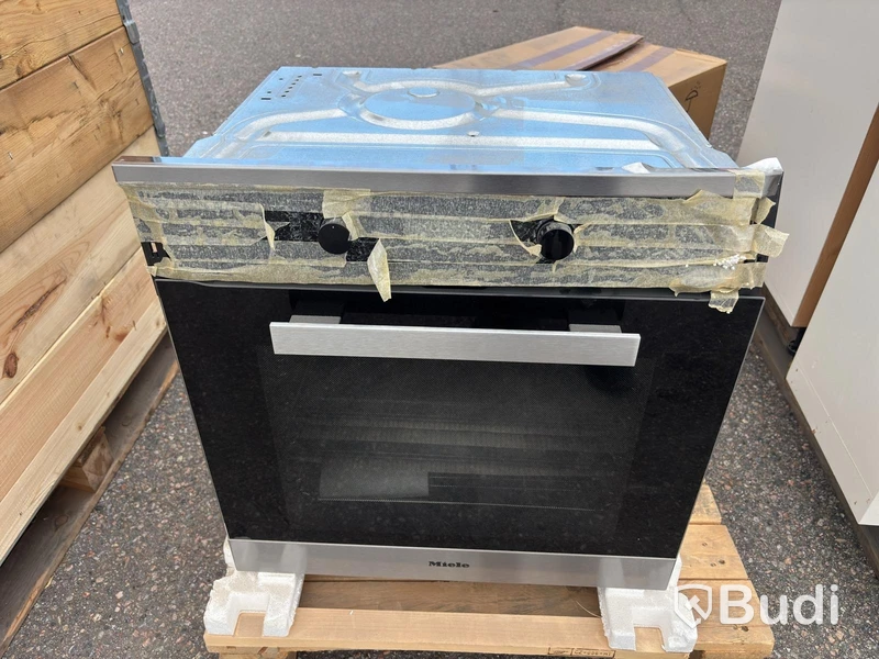 Damaged Miele oven