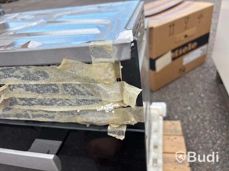 Damaged Miele oven