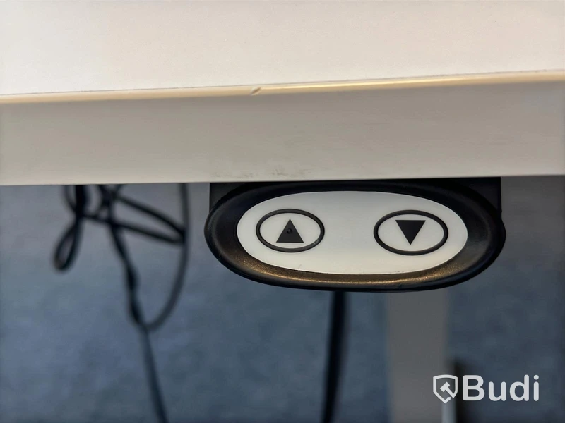 Höj- och sänkbart skrivbord AJ Produkter inkl. kontorsstol