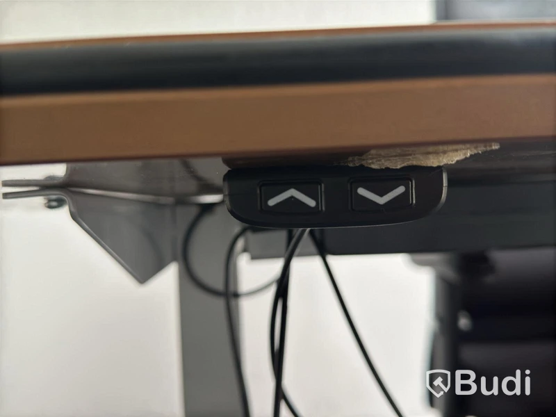 Electric height-adjustable desk incl. office chair