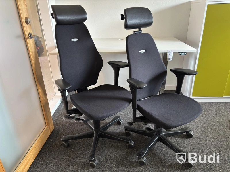 2 Kinnarp Office Chairs