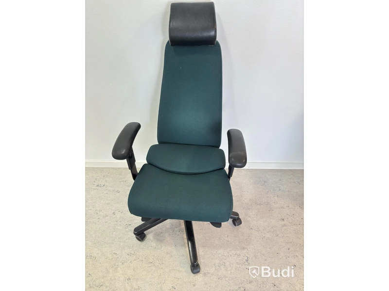2 Office Chairs, Green