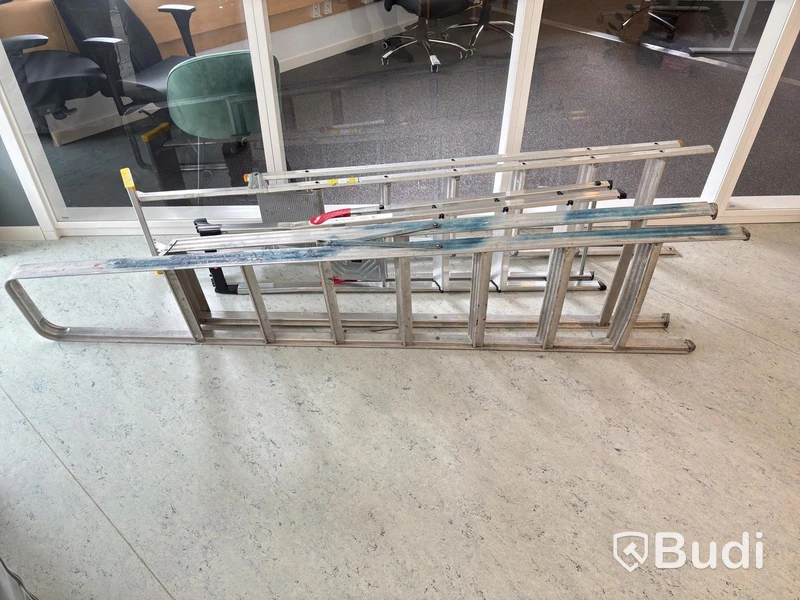 3 Ladders, various brands