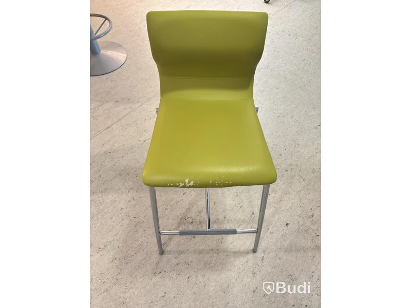 3 tables incl. 6 chairs