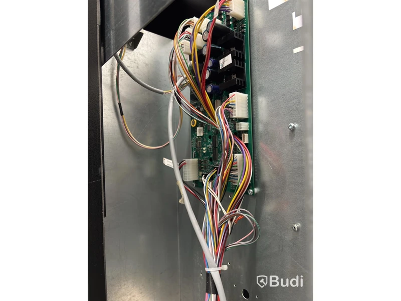 Vision Combo Plus V7 refrigerated vending machine, incl. screen, card reader and router