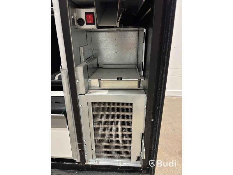 Vision Combo Plus V7 refrigerated vending machine, incl. screen, card reader and router